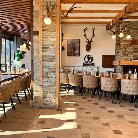 מלון Ardo Hill And Restaurant סרניצה