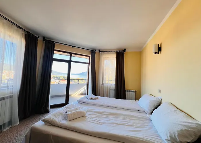 Ardo Hill And Restaurant Szarnica